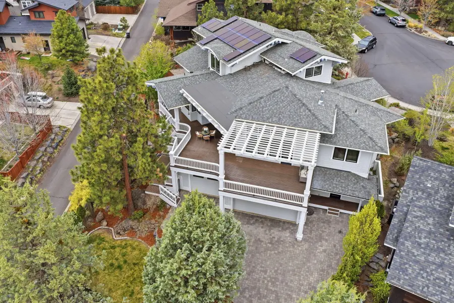 2433 NW Sacagawea Lane, Bend, OR 97703 - #2