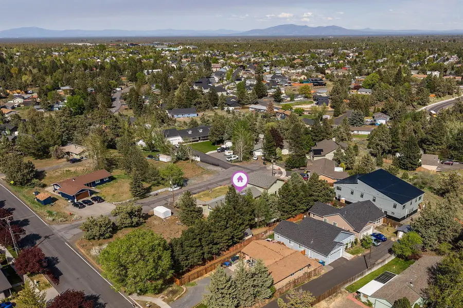 20607 Independence Way, Bend, OR 97701 - #3