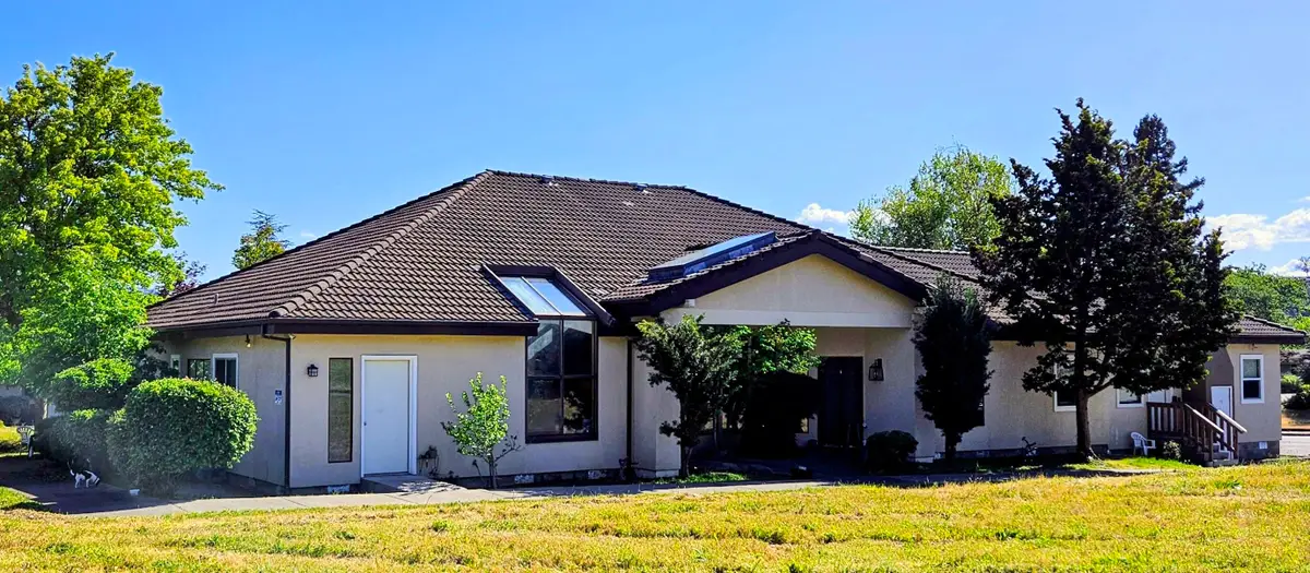 181 NW Bunnell Avenue, Grants Pass, OR 97526 - #1
