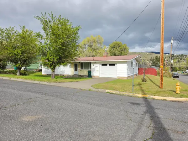 1905 Lancaster Avenue, Klamath Falls, OR 97601