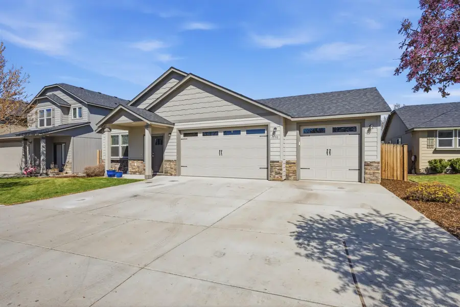 1770 SW 36th Way, Redmond, OR 97756 - #2