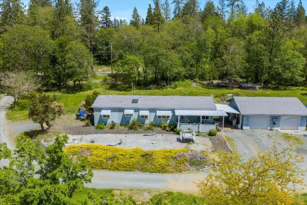 2447 Stringer Gap Road, Grants Pass, OR 97527