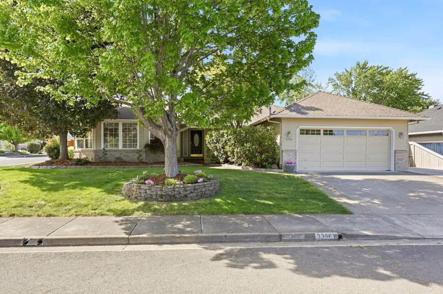 3396 Alameda Street, Medford, OR 97504 - #2