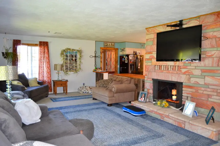 2821 S River Road, Grants Pass, OR 97527 - #3