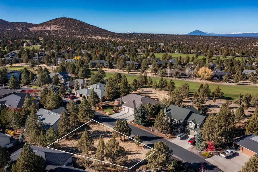 830 Willet Lane, Redmond, OR 97756 - #2