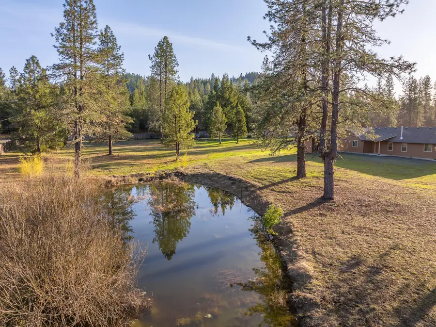 2410 Robertson Bridge Road, Grants Pass, OR 97526 - #3