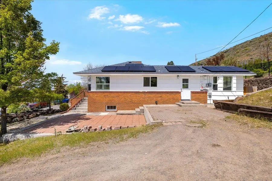 1103 Newcastle Avenue, Klamath Falls, OR 97601 - #3