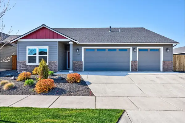 4946 SW Zenith Avenue, Redmond, OR 97756