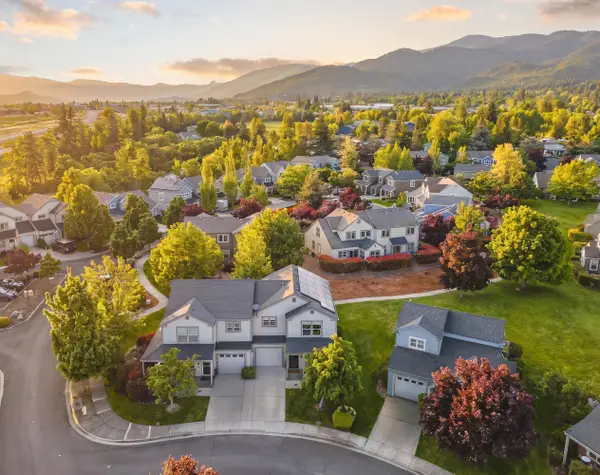 81 Crocker Street, Ashland, OR 97520