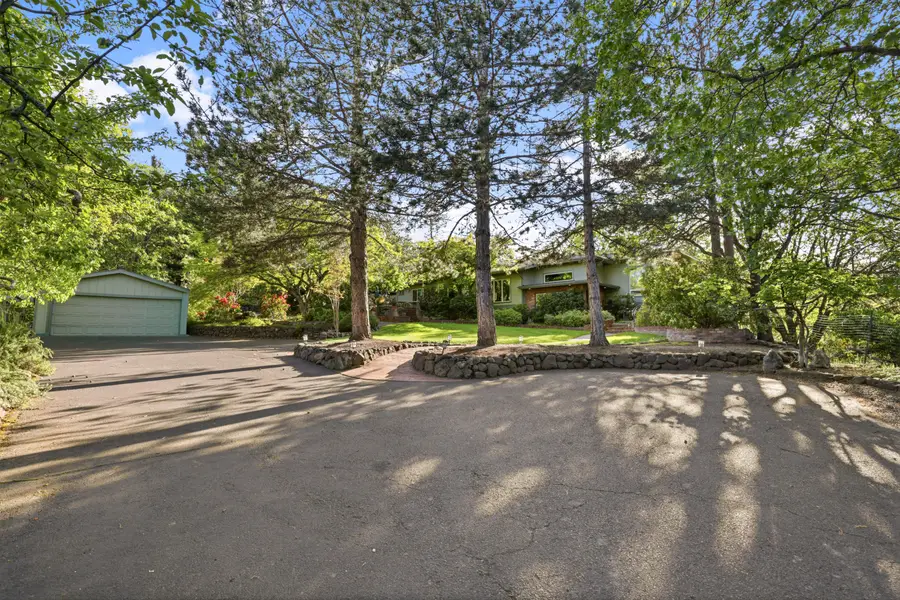 903 Pinecrest Terrace, Ashland, OR 97520 - #3