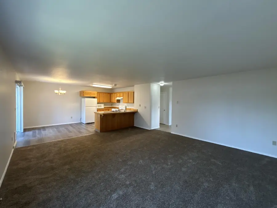 2211 SW Quartz Avenue, Redmond, OR 97756 - #2