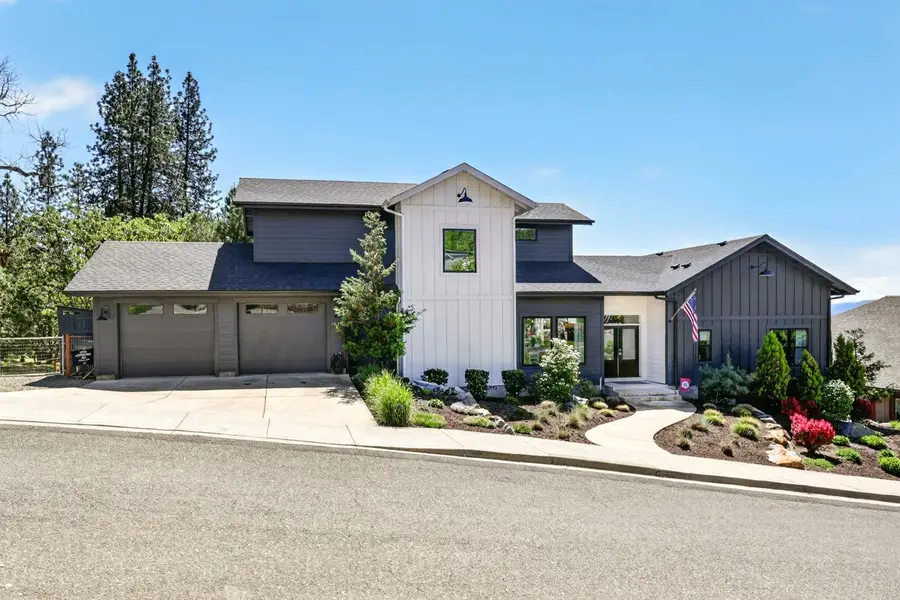 1575 NE Noble Heights, Grants Pass, OR 97526 - #2