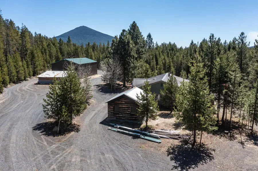 18142 Highway 58, Crescent Lake, OR 97733 - #2