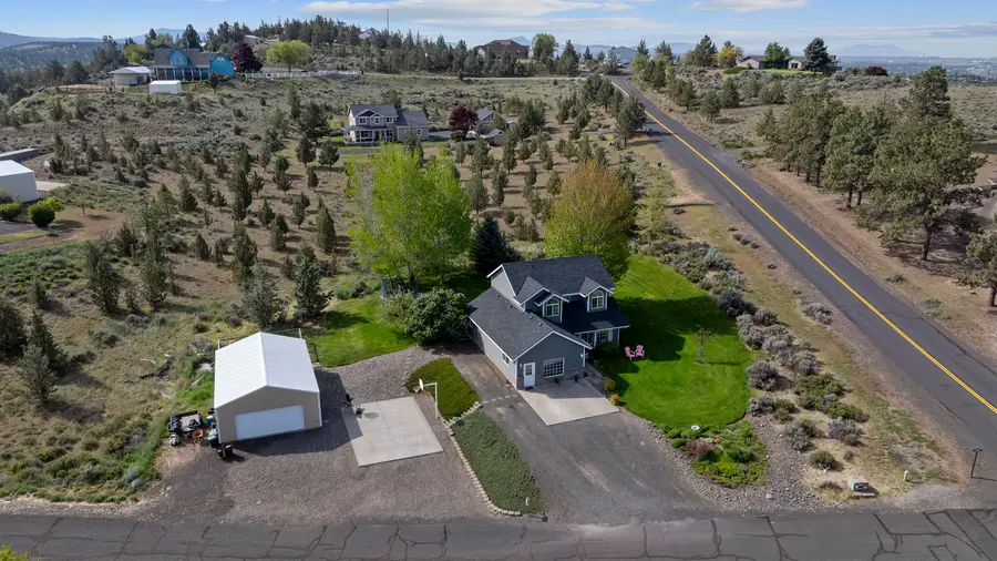 2045 NE Camas Lane, Madras, OR 97741 - #2