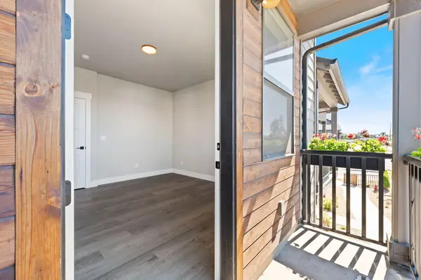 20518 NE Empire Avenue, Bend, OR 97701