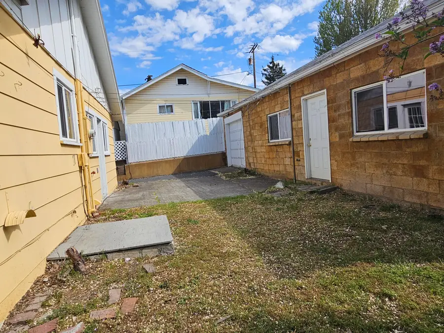 133 Hillside Avenue, Klamath Falls, OR 97601 - #3