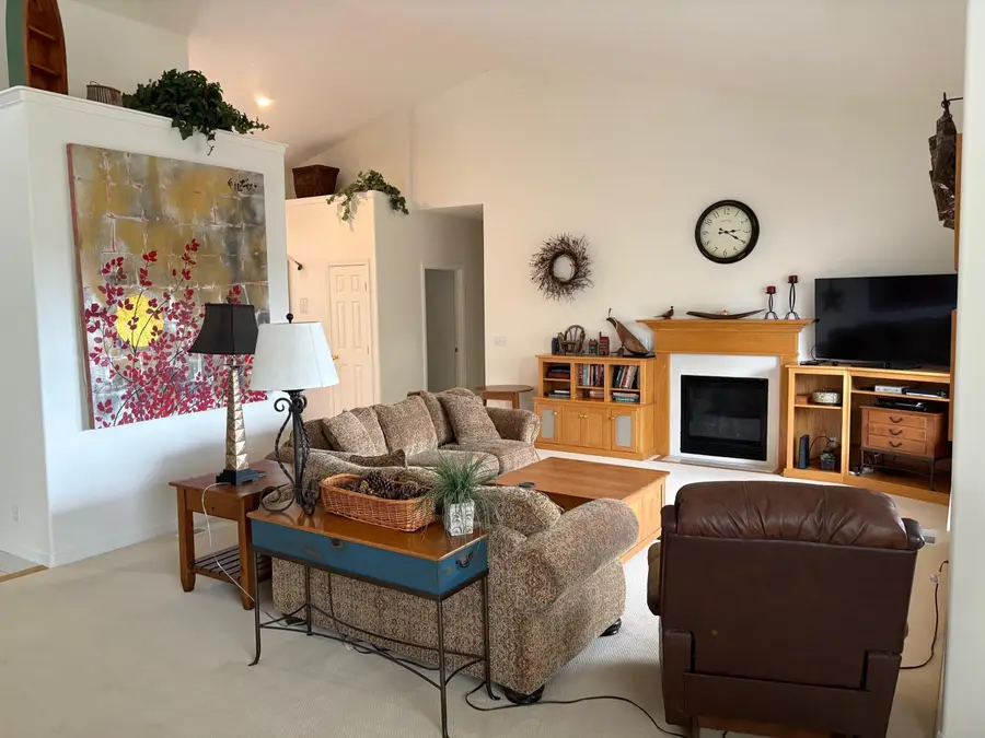 476 Nutcracker Drive, Redmond, OR 97756 - #2