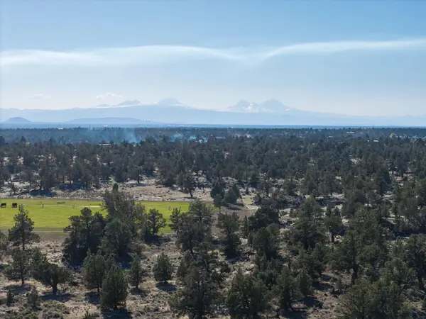 25606 Alfalfa Market Road, Bend, OR 97701