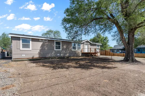 397 SE 6th Street # A, Madras, OR 97741