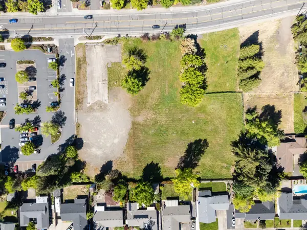 1370 Poplar Drive, Medford, OR 97504