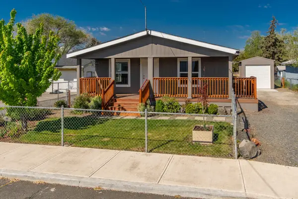 472 SE 7th Street, Madras, OR 97741
