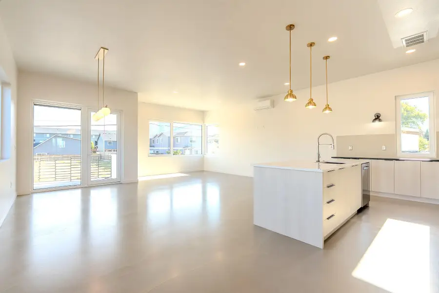 312 E Rapp Road, Talent, OR 97540 - #2