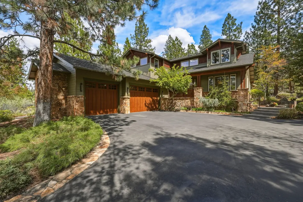 240 NW Skyliner Summit Loop, Bend, OR 97703 - #1