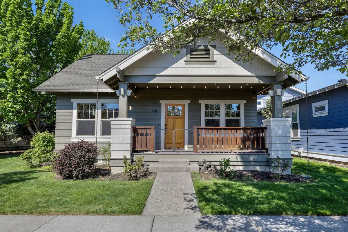 869 NW Rimrock Drive, Redmond, OR 97756 - #1