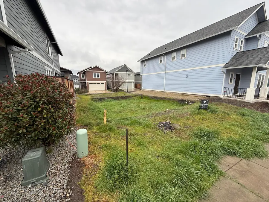 249 Willow Way, Talent, OR 97540 - #3