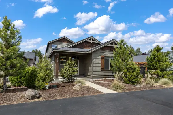 51852 Hollinshead Place, La Pine, OR 97739