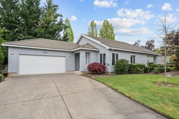 622 Fernwood Drive, Medford, OR 97504