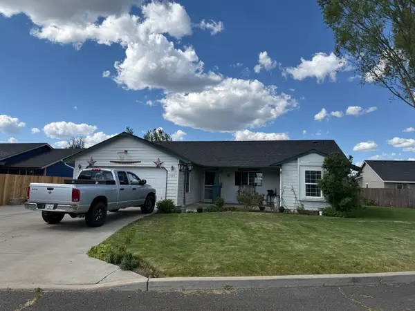2329 NE Yellowpine Road, Prineville, OR 97754