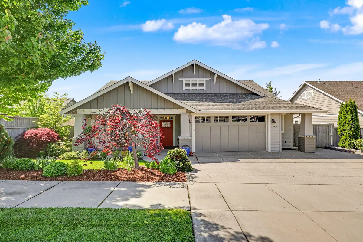 3974 Calle Vista Drive, Medford, OR 97504 - #1