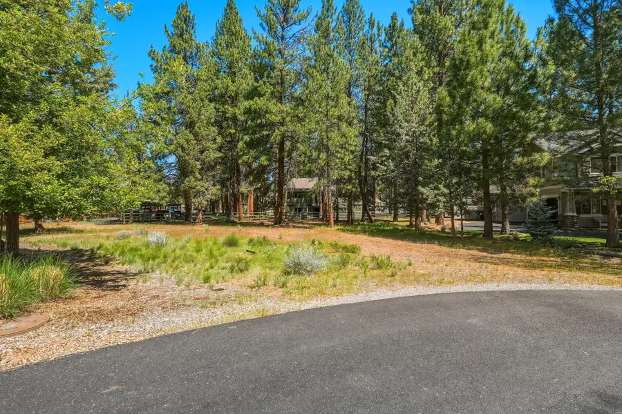 875 S Starry Skies Court, Sisters, OR 97759 - #2