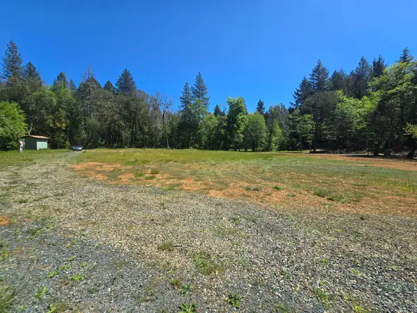 847 Caves Highway, Cave Junction, OR 97523