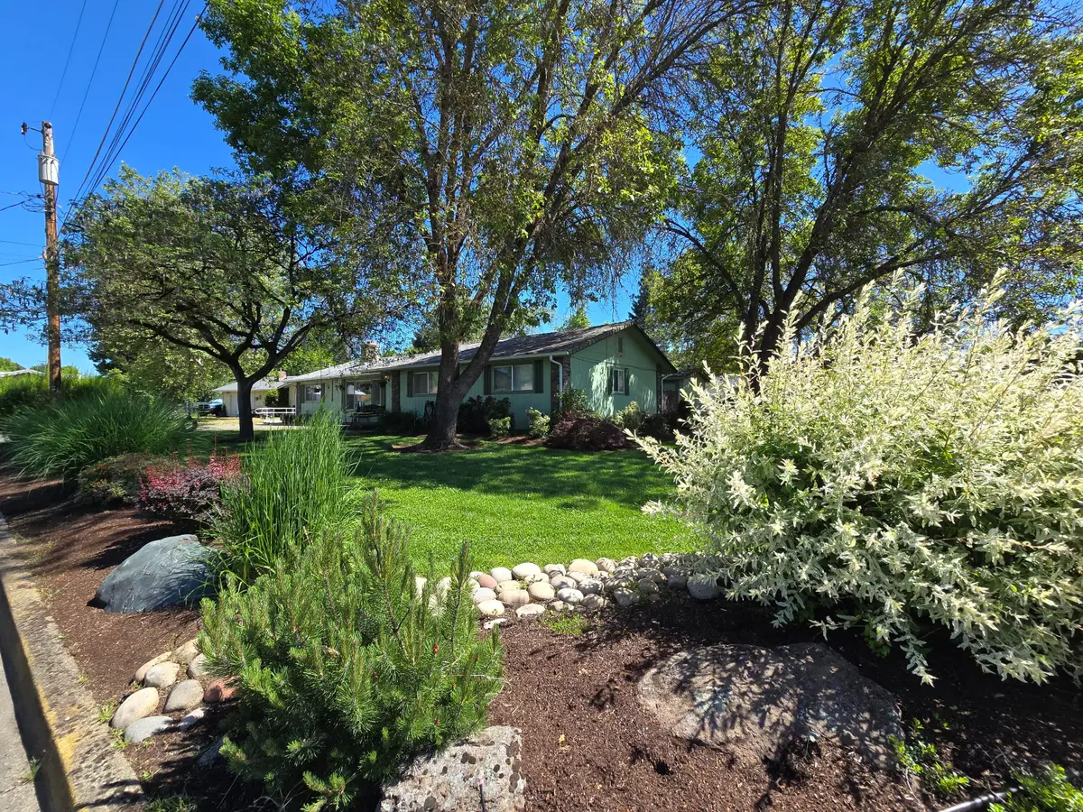 1121 SW Cottonwood Street, Grants Pass, OR 97526 - #1