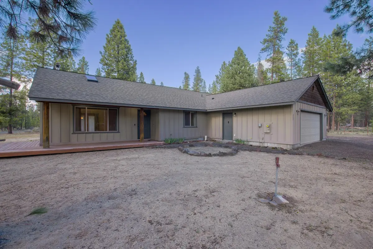327 Chapman Street, Gilchrist, OR 97737 - #1
