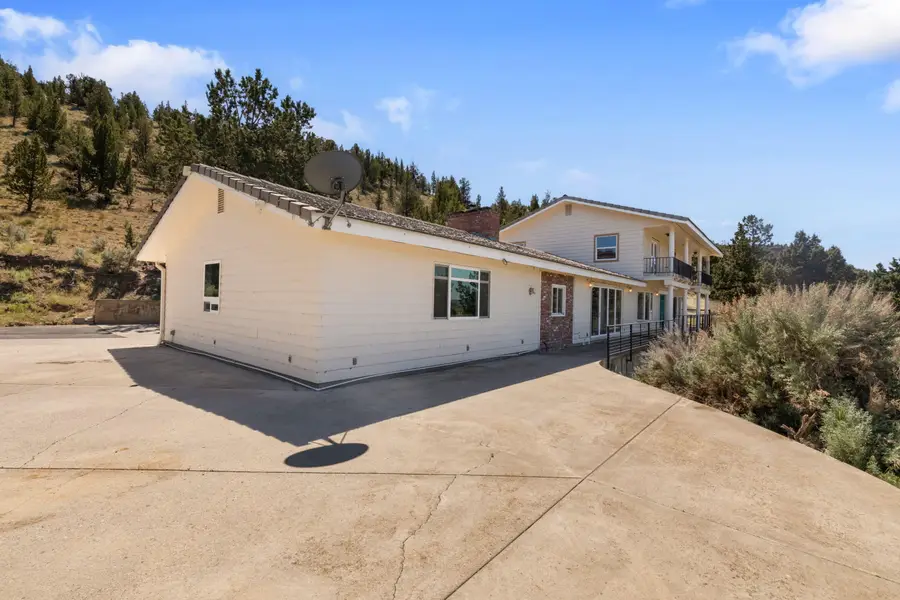 135 NE Short Lane, Prineville, OR 97754 - #3