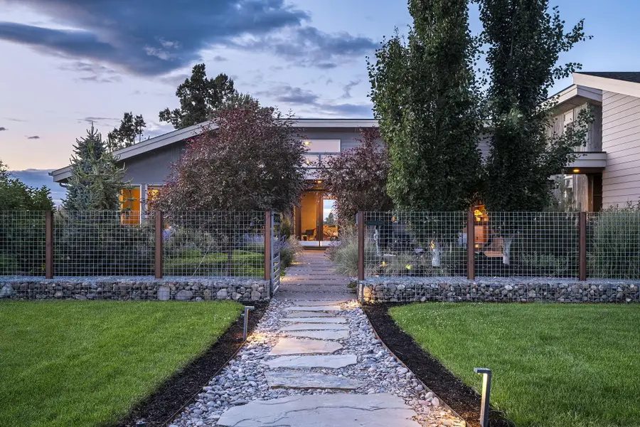 23420 Bear Creek Road, Bend, OR 97701 - #2