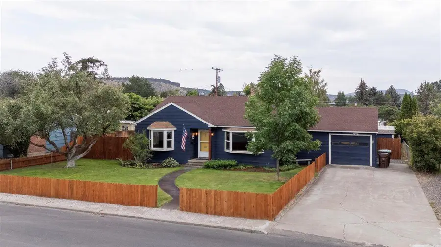 646 SE 2nd Street, Prineville, OR 97754 - #3
