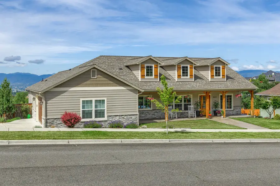 4432 Vista Pointe Drive, Medford, OR 97504 - #2