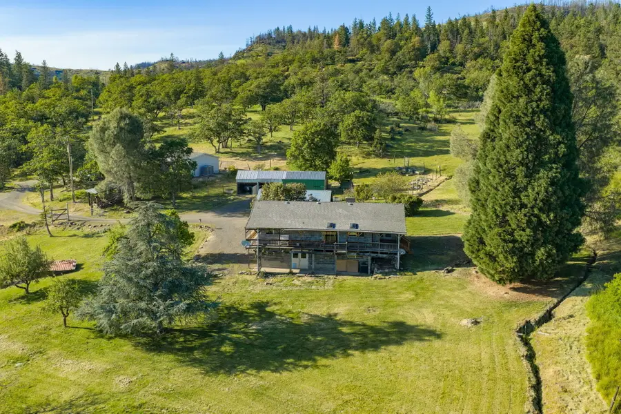 2444 Gardner Road, Eagle Point, OR 97524 - #3