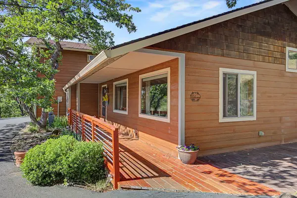 5366 Pioneer Road, Medford, OR 97501
