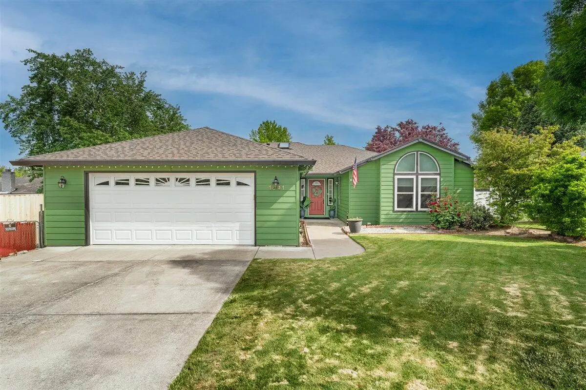 1841 Cascadia Circle, Medford, OR 97504 - #1