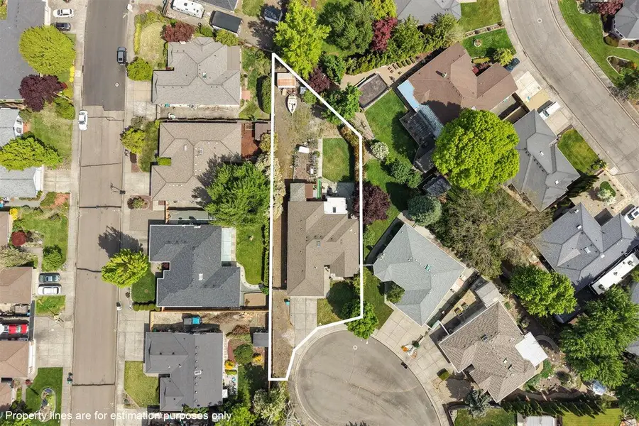 1841 Cascadia Circle, Medford, OR 97504 - #3