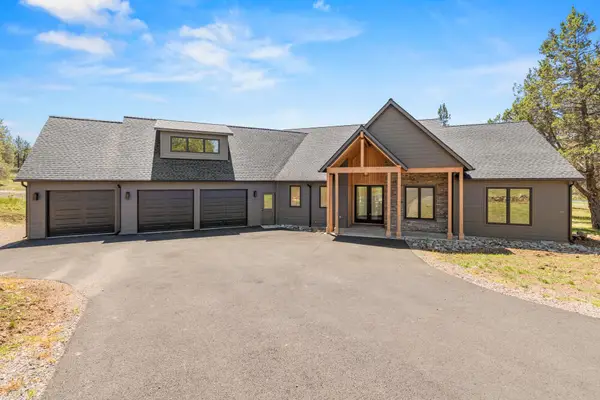 1194 Wheeping Birch Court, Klamath Falls, OR 97601