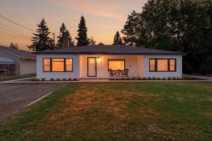 1537 Cloverlawn Drive, Grants Pass, OR 97527 - #3
