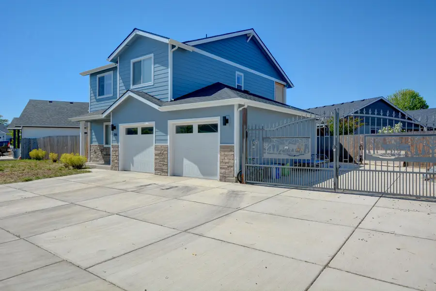 266 Reanna Way, Medford, OR 97501 - #2