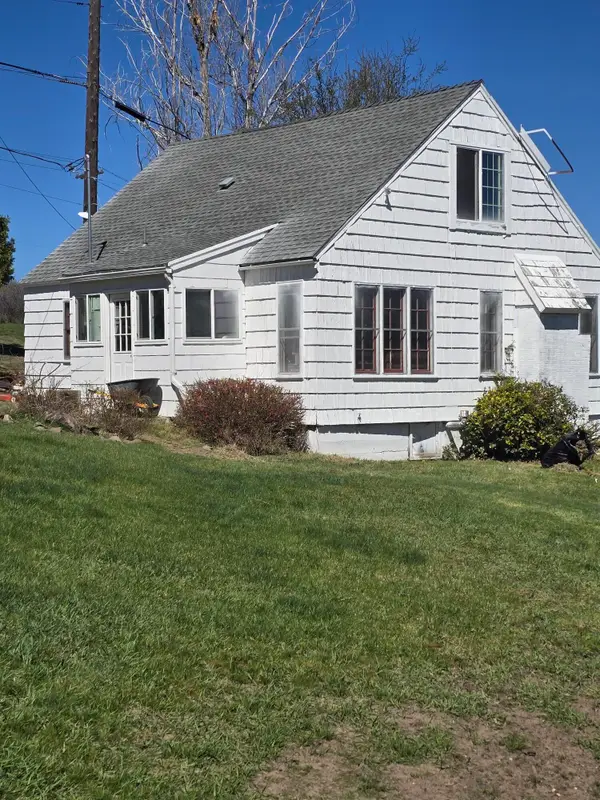 604 N 7th Street, Klamath Falls, OR 97601