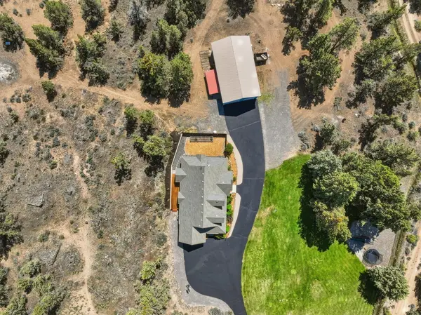 21821 Butler Market, Bend, OR 97701